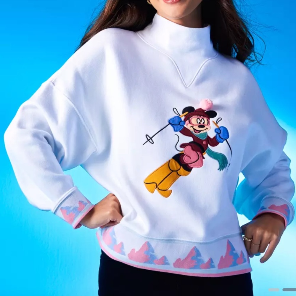 Minnie Mouse Holiday Homestead Pullover Sweatshirt